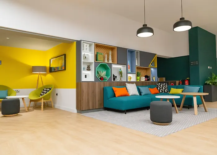 Holiday Inn Newport By Ihg