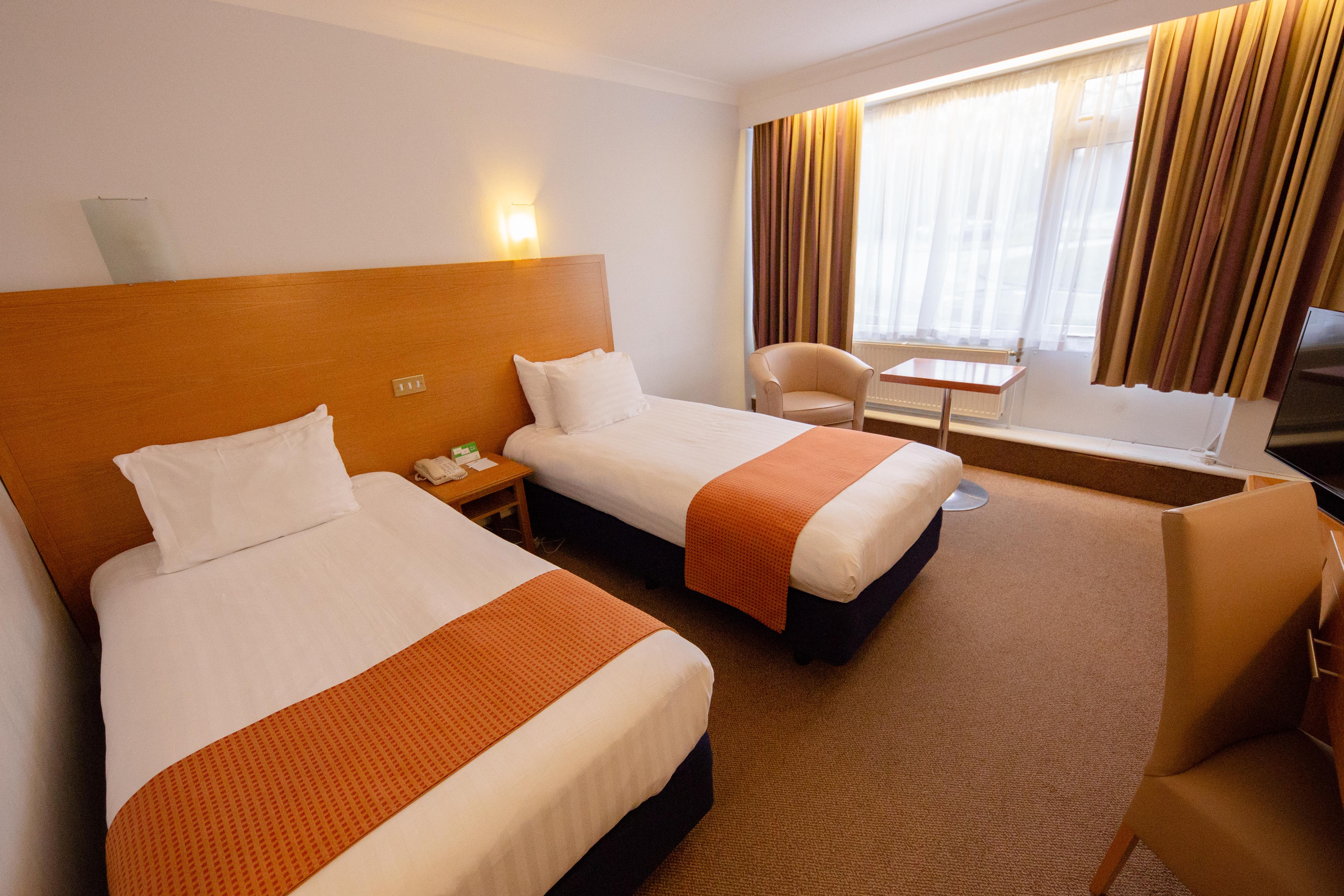 Hotel By Ihg 3*