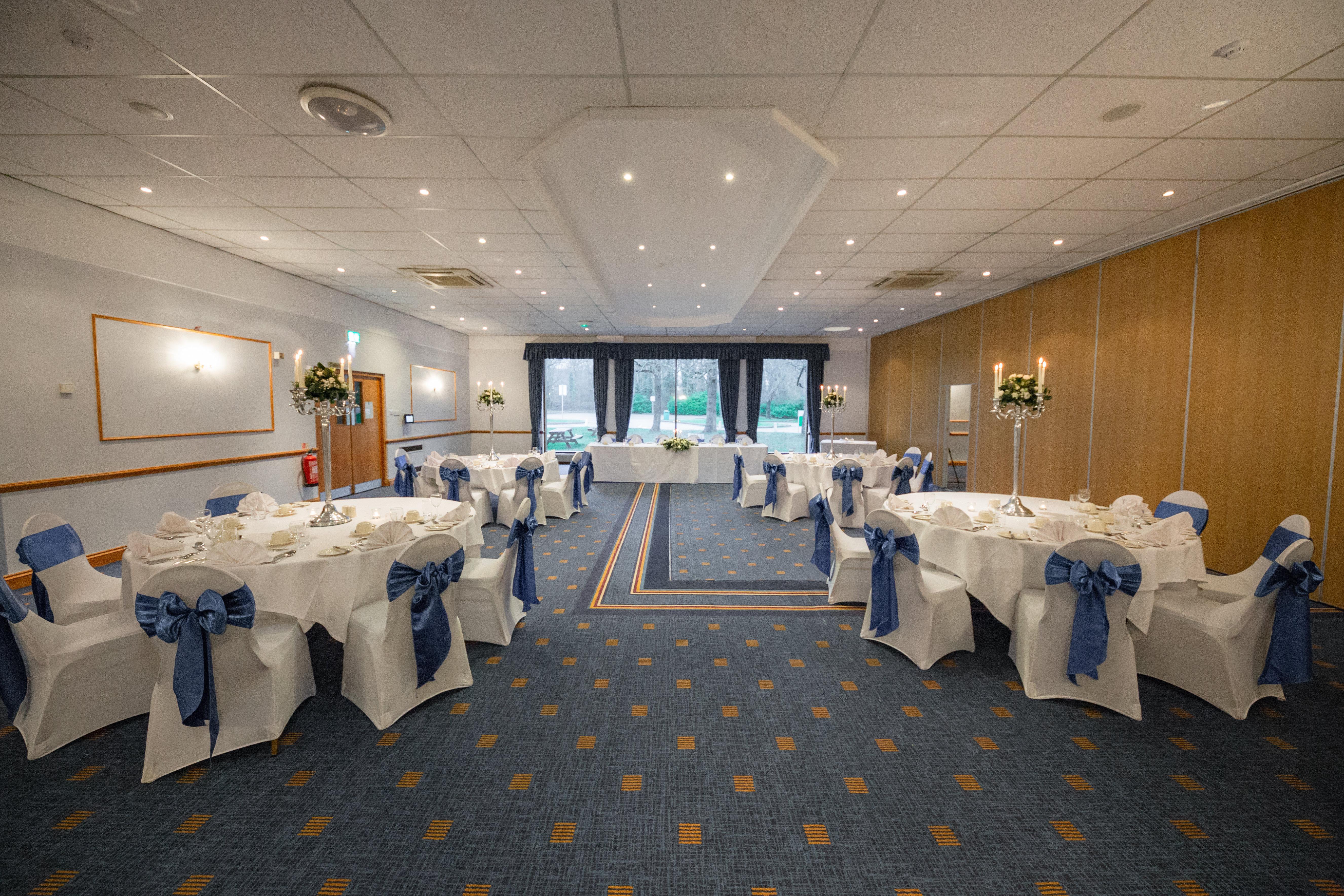 By Ihg Newport (Gwent)