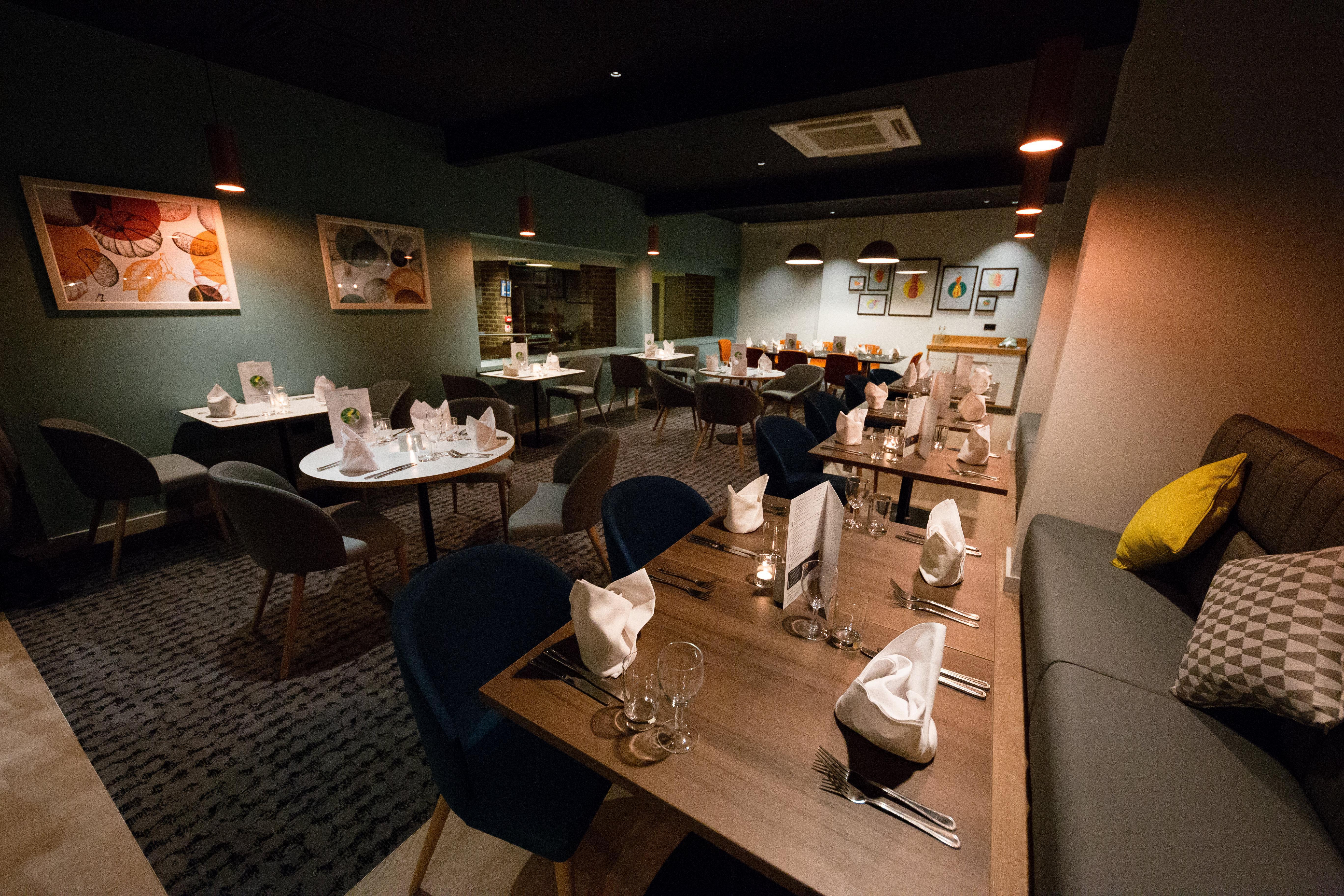 By Ihg Newport (Gwent)