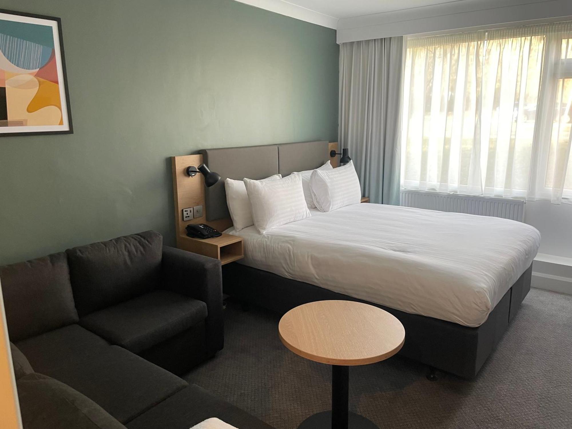 By Ihg Hotel 3*